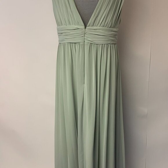 Levkoff gown SZ 16 green prom formal wedding black-tie elegant maxi deep V-neck - Picture 2 of 11